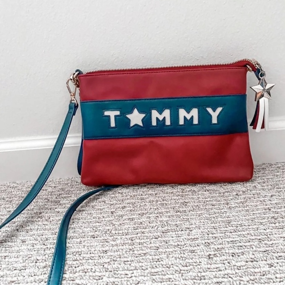 Tommy Hilfiger purse